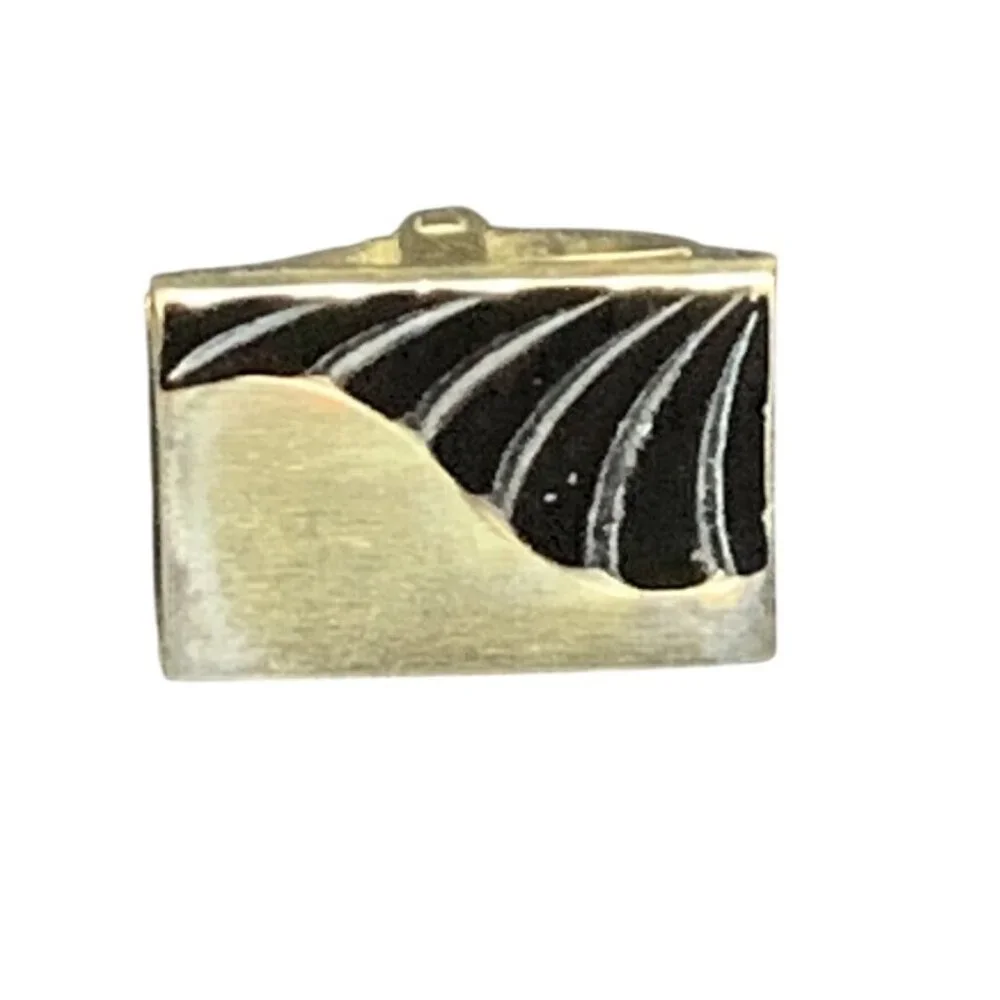 Vintage Foster Gold Tone And Black Enamel Abstract Cufflinks (1787)